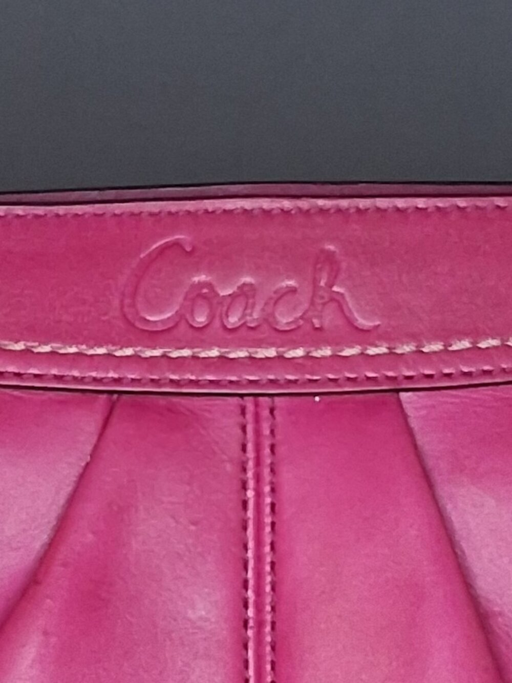 Coach 2009 Soho Magenta Pink Leather Pleated Clutch Wristlet F13734 - Picture 3 of 13